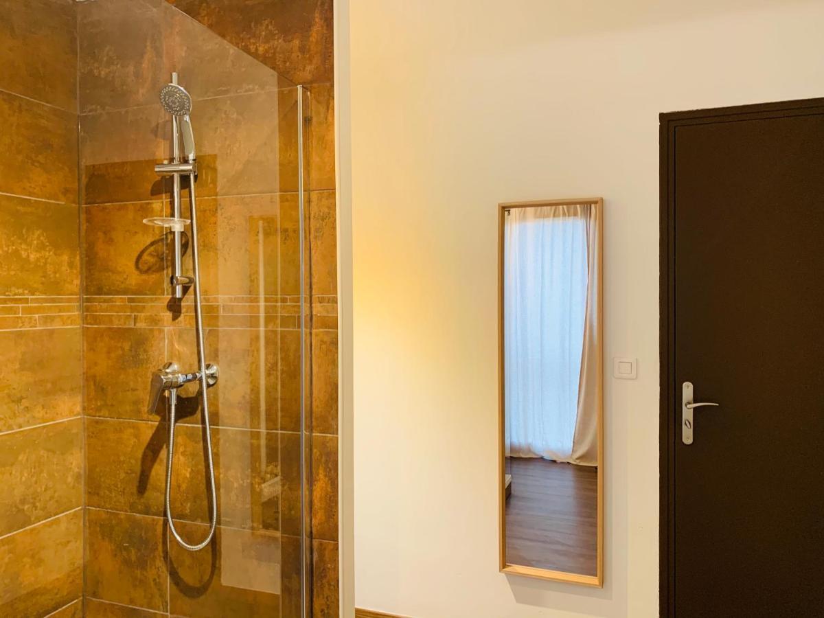 Rose Appartement Manosque Exterior foto